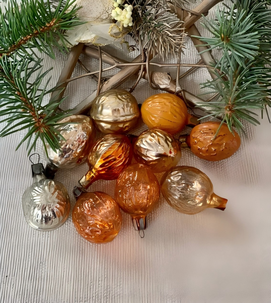 Traditional ornaments-2