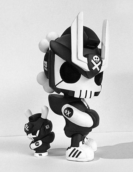 vinly toy-3