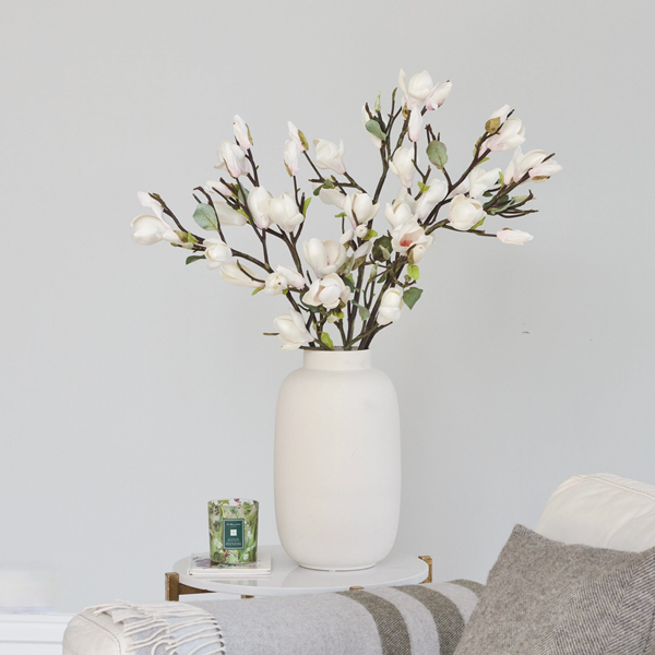 Are Fake Flowers Tacky in A Home?