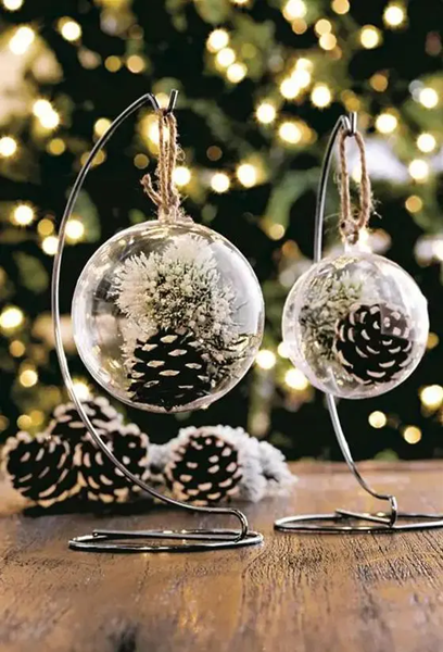 decorating plastic ornaments-1