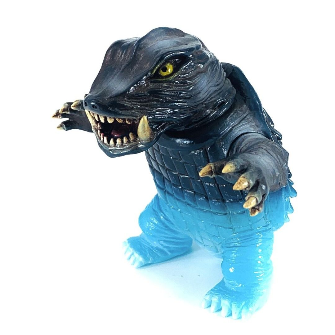 vinly toy-4
