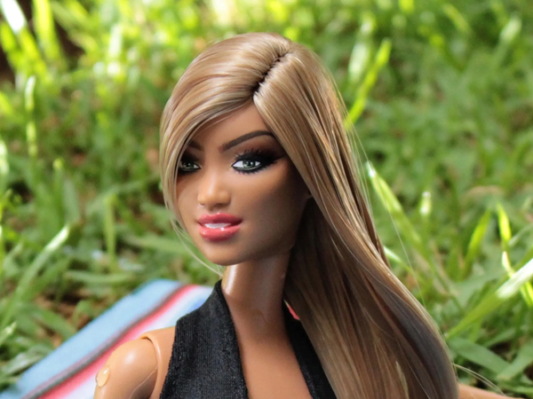 How To Detangle Doll Hair with Fabric Softener