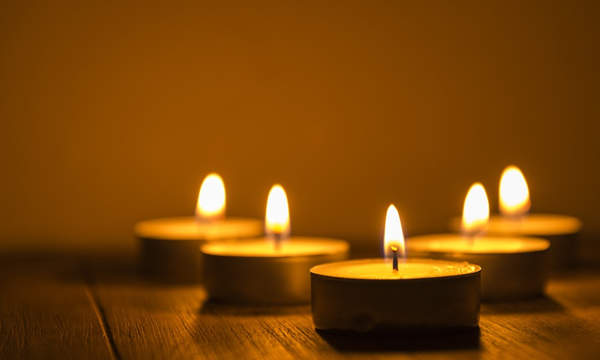 Is It Tea Light Or Tealight?