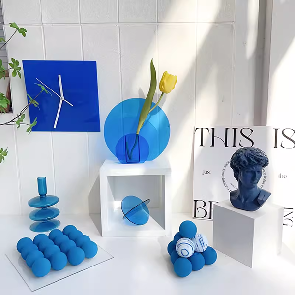 plastic ornaments-2