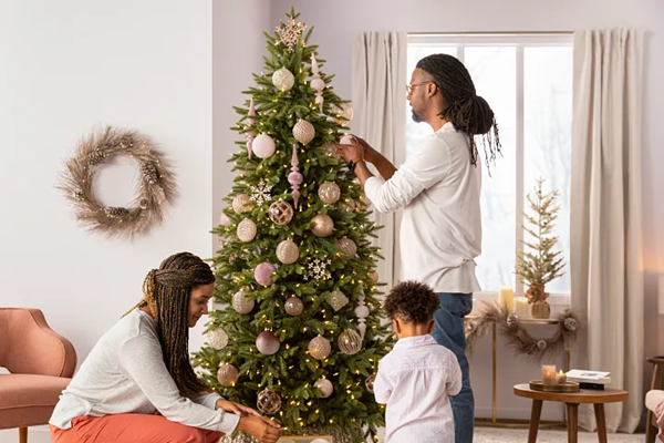 How To Set Up Christmas Decor?