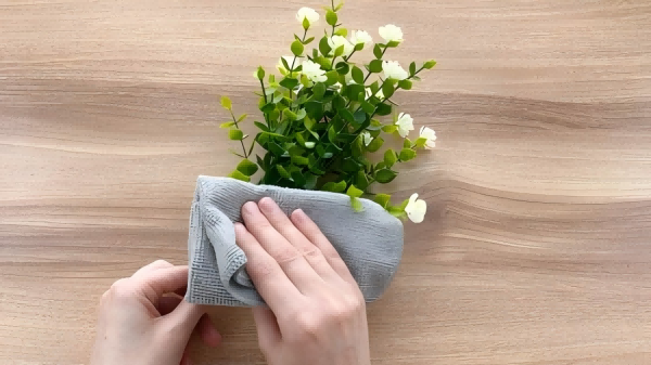 How To Keep Artificial Plants Dust Free-3