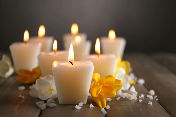 What Candles Are Safe for Cats