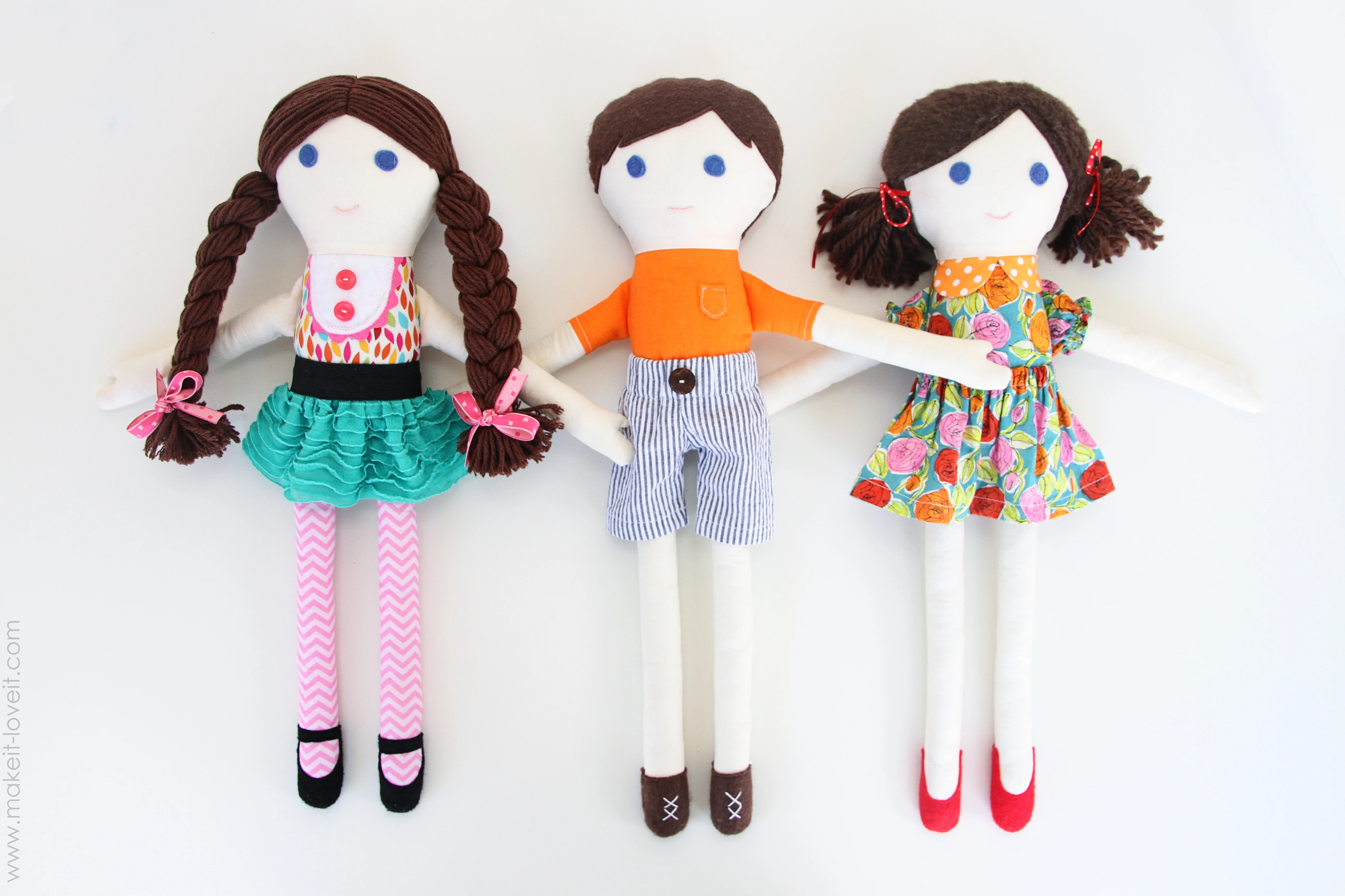 How To Make A Rag Doll with Strips of Fabric