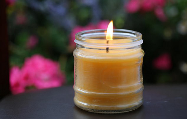 How Do You Make Candles in Minecraft