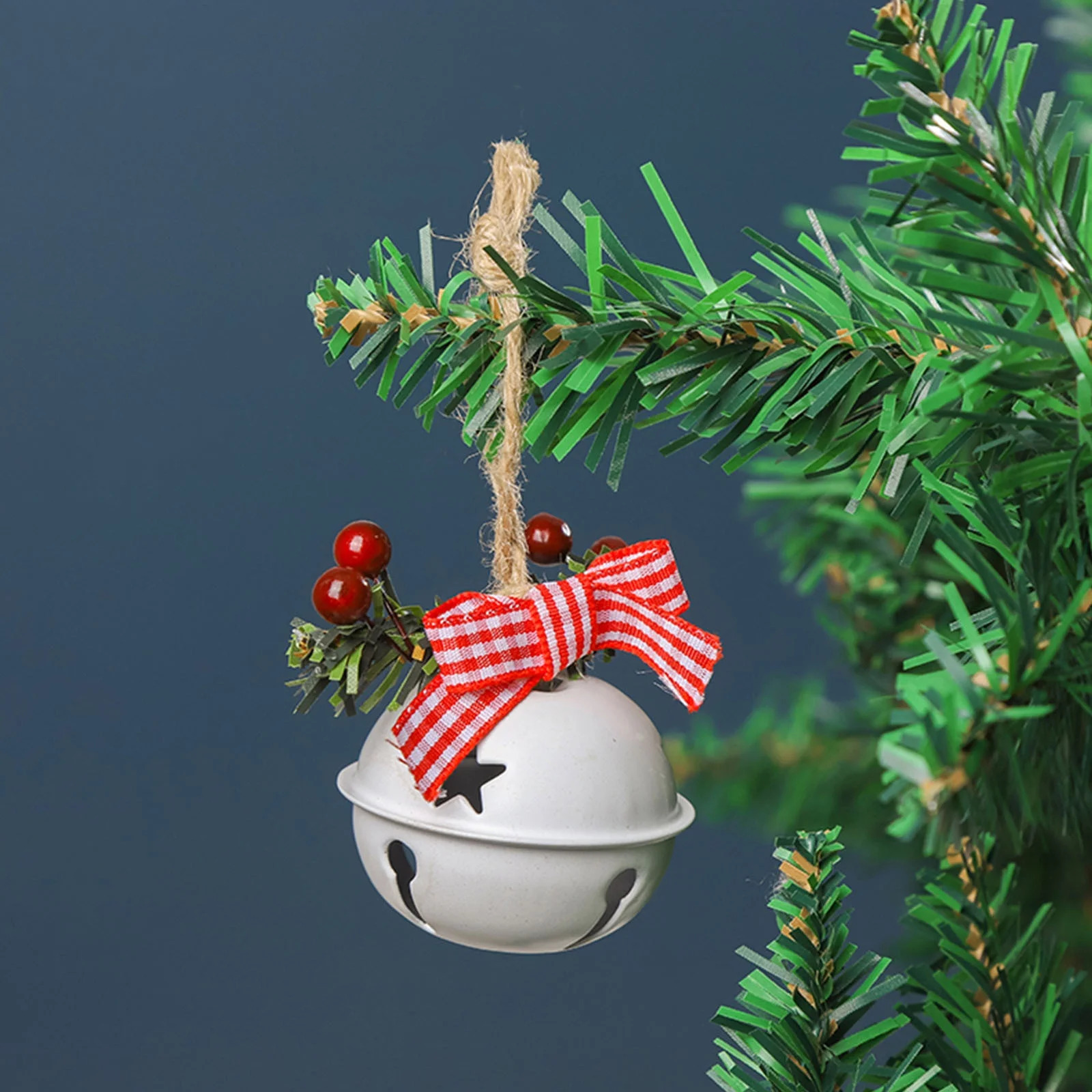 holiday metal decor-2